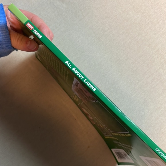 🌈2/$8 Orthos: All About Lawns - Picture 3 of 12